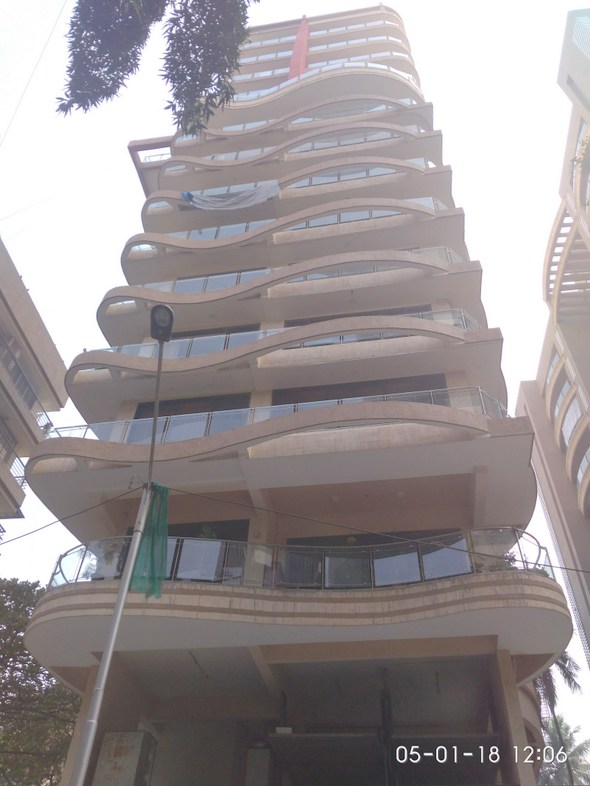 Main - Wigwam, Khar West